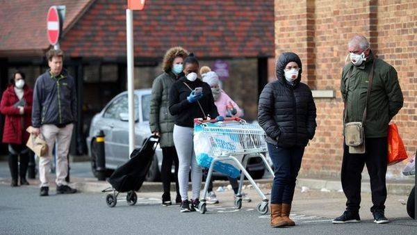 Jenny Harries - UK warned to expect months of virus measures as death toll crosses 1,200 - livemint.com - Britain