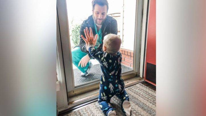 Doctor and son in viral photo lose home in tornado - fox29.com - state Arkansas - county Rock - city Little Rock, state Arkansas
