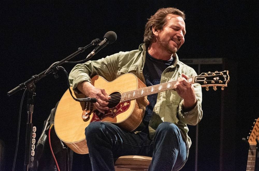 Eddie Vedder - Eddie Vedder Performs Solo Version of Pearl Jam's 'Rivers Cross' For 'One World' Benefit - billboard.com