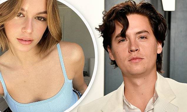 Lili Reinhart - Cole Sprouse - Kaia Gerber - Cole Sprouse appears to slam 'baseless' rumors he's dating Kaia Gerber - dailymail.co.uk