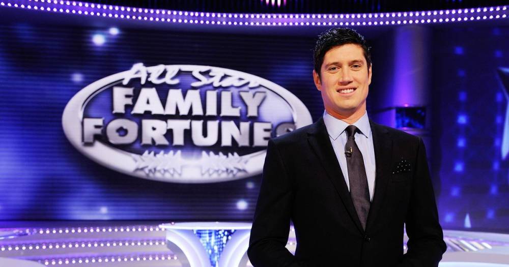Vernon Kay - Coronavirus: Family Fortunes re-boot on the cards and contestants could play from home - mirror.co.uk - Britain