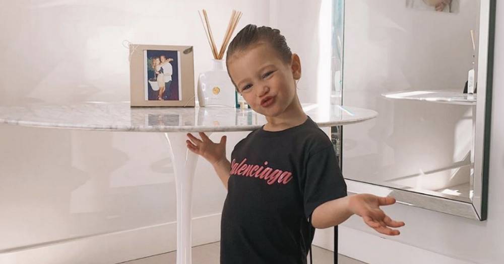 Sam Faiers - Sam Faiers gives tour of daughter Rosie's incredible bedroom complete with en-suite and walk-in wardrobe - ok.co.uk