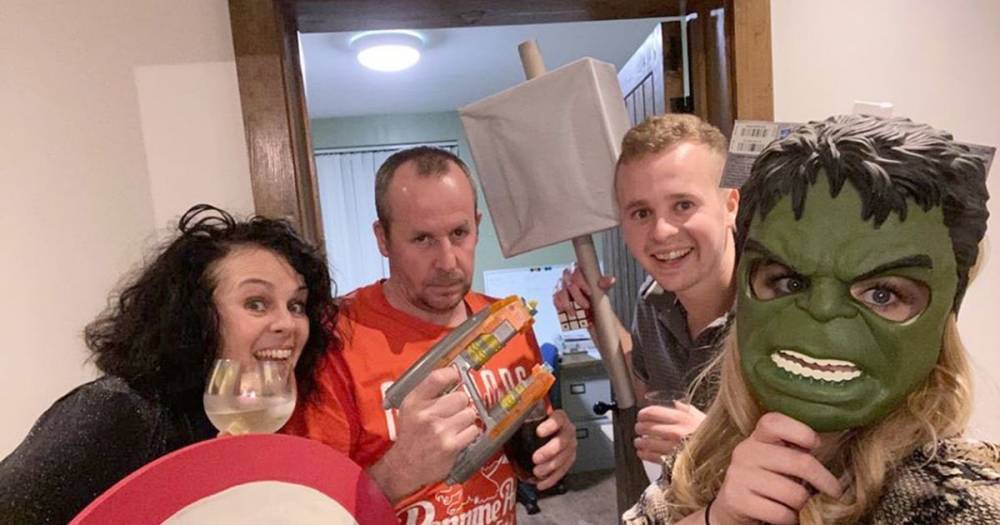Family's epic coronavirus lockdown pub crawl as they transform each room into a bar - mirror.co.uk - state Kentucky - county Chatham