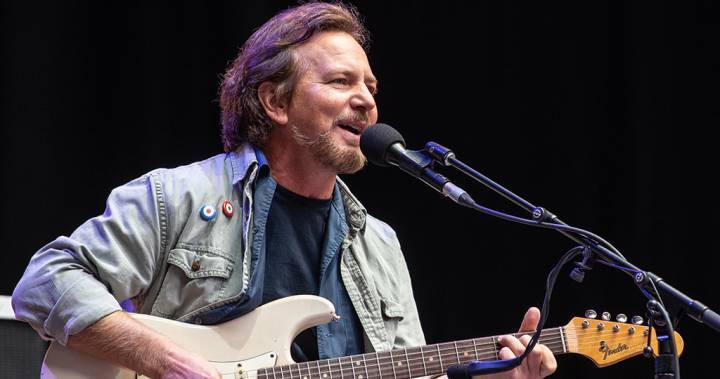 Laura Dern - Eddie Vedder - Eddie Vedder offers Pearl Jam fans dream birthday package for coronavirus relief - globalnews.ca