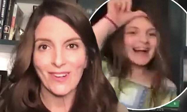Seth Meyers - Amy Poehler - Tina Fey - Tina Fey's daughter Penelope calls her a 'loser' as she crashes mom's interview with Seth Meyers - dailymail.co.uk