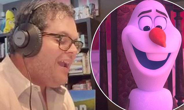 Josh Gad - Josh Gad shares BTS of himself singing Frozen snowman Olaf's I Am With You at home in quarantine - dailymail.co.uk