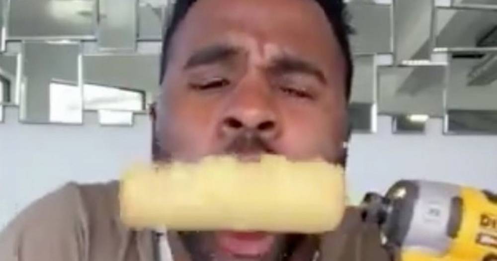 Jason Derulo - Jason Derulo chips his teeth by trying to eat corn on the cob off a drill - mirror.co.uk