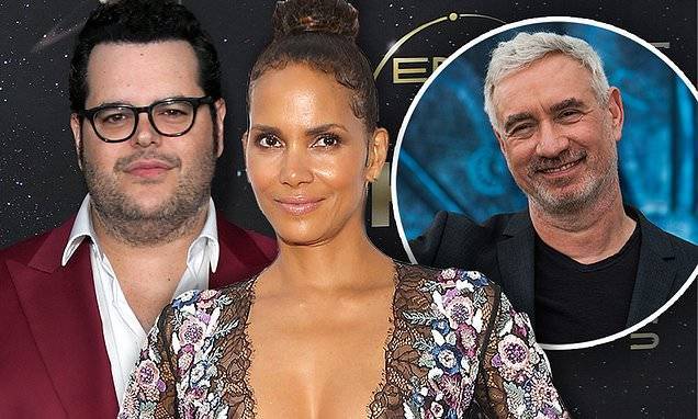 Josh Gad - Halle Berry - Halle Berry set to join Josh Gad in new sci-fi epic called Moonfall about the moon crashing to earth - dailymail.co.uk