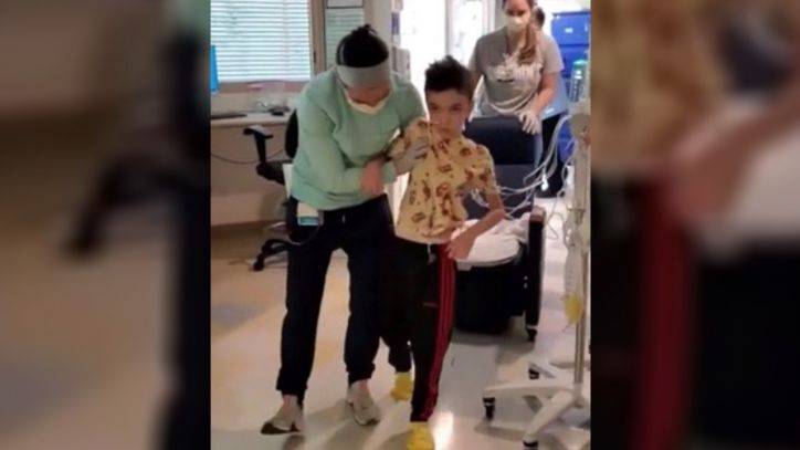 Justin Sullivan - 8-year-old boy takes first steps after brain tumor surgery - fox29.com - state Massachusets - city Boston