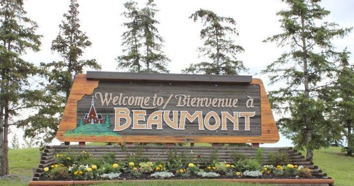 Public Health - Coronavirus: Beaumont to reopen playgrounds, tennis courts, skate park on Friday - globalnews.ca - city Beaumont - city Thursday