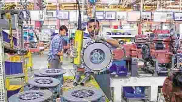 Covid-19 impact: India GDP growth slows to 3.1% in March quarter - livemint.com - India - county Price