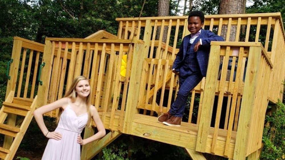 Good News - 7-Year-Old Boy Creates 'Mini Prom' for His Babysitter Amid Coronavirus Pandemic - etonline.com - state North Carolina - Raleigh, state North Carolina