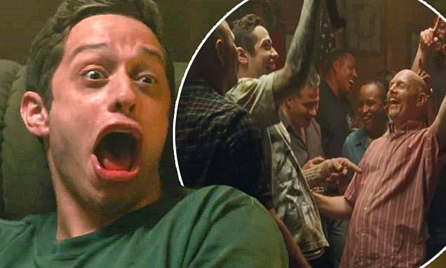 Pete Davidson - Judd Apatow - Pete Davidson drops new trailer for new comedy film The King Of Staten Island - dailymail.co.uk - county Island - county King - city Staten Island, county King