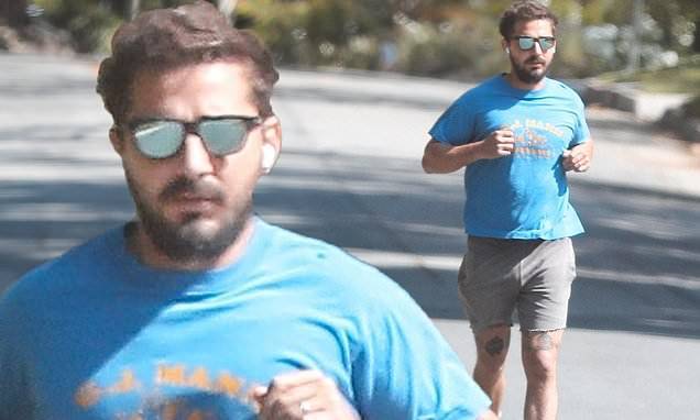 Chris Pine - Olivia Wilde - Florence Pugh - Shia LaBeouf flashes his wedding band from on-again wife Mia Goth as he jogs in Pasadena - dailymail.co.uk - state California - city Pasadena