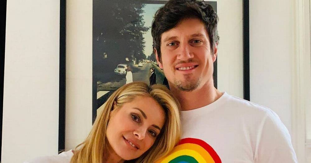 Tess Daly - Vernon Kay - Inside Strictly host Tess Daly’s marriage from sexting scandal to ‘cheeky’ lockdown - mirror.co.uk - city Manchester
