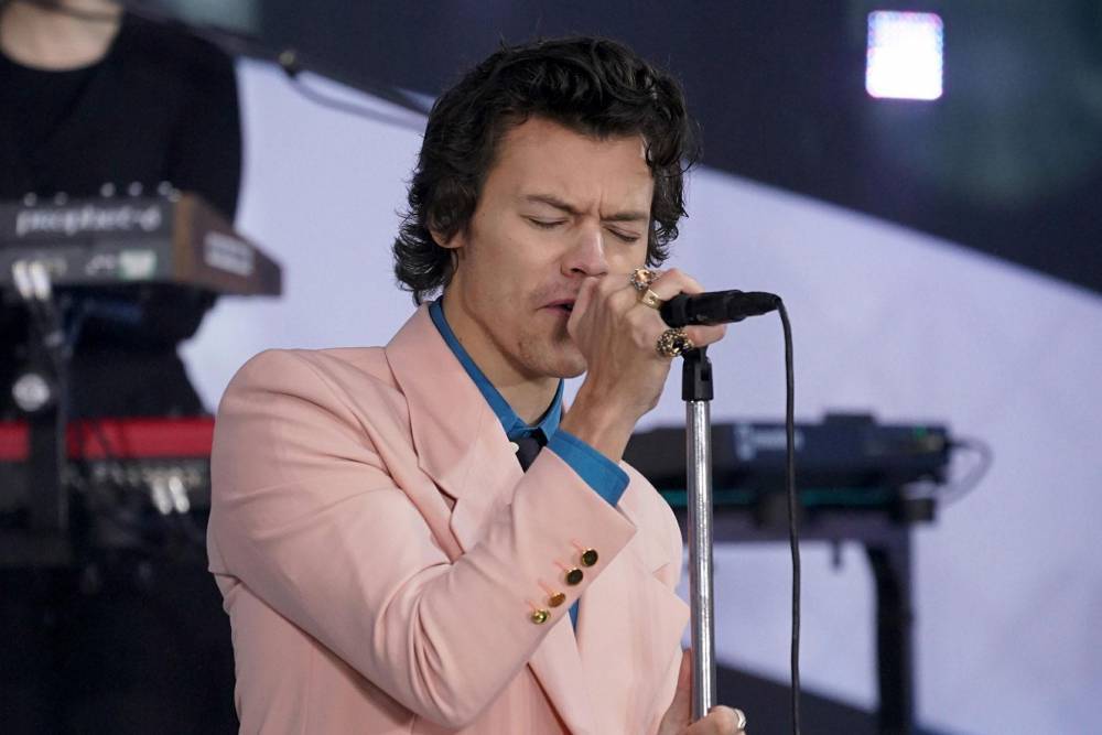 George Floyd - Harry Styles postpones summer tour, plans to spend time educating himself about racism - hollywood.com - Usa