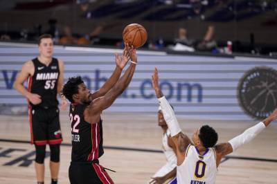 Jimmy Butler - Butler's big night helps Heat cut Lakers' Finals lead to 2-1 - clickorlando.com - Los Angeles - state Florida - county Lake - county Buena Vista - county Butler
