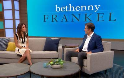Mehmet Oz - Bethenny Frankel Tells ‘Dr. Oz’ How To Maintain Health & Friendships During The Pandemic - etcanada.com