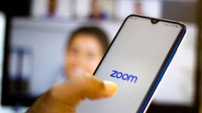 Rafael Henrique - Zoom gets rid of 40-minute limit on free calls for Thanksgiving - fox29.com - Los Angeles