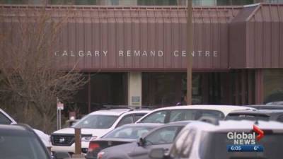 Lauren Pullen - Mount Royal University men’s hockey team, Calgary Remand Centre see COVID-19 outbreaks - globalnews.ca