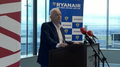 Ryanair to fly 2 repatriation flights from UK today - rte.ie - Britain - Ireland