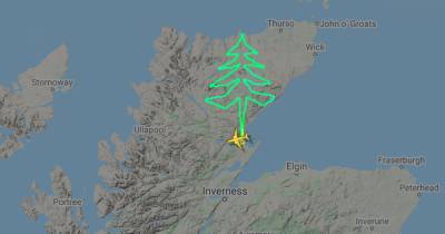 Pilot 'draws' Christmas tree over Scottish Highlands in festive flight - dailyrecord.co.uk - Scotland - city Santa Claus
