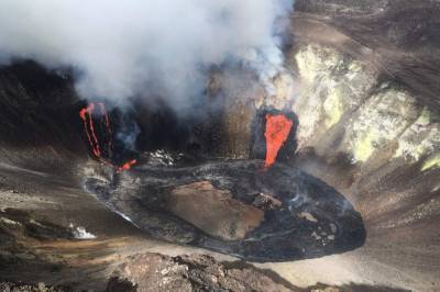 Park rangers cite visitors to Hawaii volcano eruption site - clickorlando.com - state Hawaii - city Honolulu