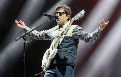Jimmy Fallon - Zane Lowe - Watch Weezer perform stripped-back rendition of ‘Hero’ on ‘Fallon’ - nme.com
