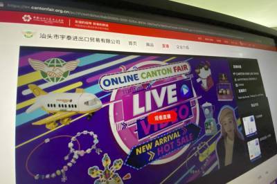 China moves vast trade fair online, but few buyers follow - clickorlando.com - China - city Beijing - city Guangzhou