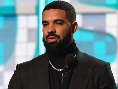 Sophie Brussaux - Jamie Foxx - Drake debuts photo of his son on Father's Day - torontosun.com - France - city Paris, France