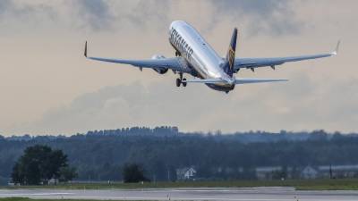Ryanair to cut 1,000 flights between Ireland and UK for September and August - rte.ie - Britain - Ireland - Eu