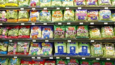 Justin Sullivan - Over 600 people in 11 states sick after bagged salad recall, federal health officials say - fox29.com
