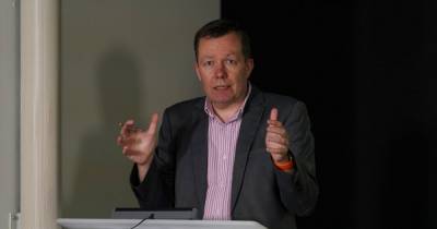 Jason Leitch - Older Scots 'more worried' by Covid-19 and less likely to reengage with society, says Jason Leitch - dailyrecord.co.uk - Scotland