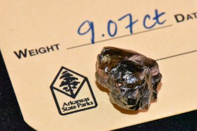 Bank manager finds 9.07-carat diamond in Arkansas state park - clickorlando.com - county Day - county Park - state Arkansas - county Rock - city Little Rock, state Arkansas