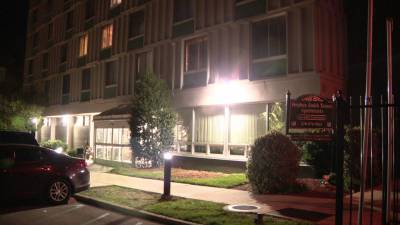Police: 3 found dead of apparent overdose at apartment building in Belmont - fox29.com - Philadelphia - county Belmont