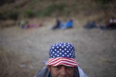 Joe Biden - Large migrant caravan dissolves in Guatemala - clickorlando.com - Mexico - Guatemala - city Guatemala - Honduras
