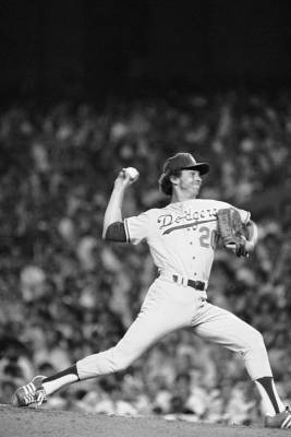 Don Sutton, Hall of Fame pitcher for Dodgers, dies at 75 - clickorlando.com - Los Angeles - state California - state New York - city Los Angeles - city Atlanta - county Hall - city Houston - city Milwaukee - city Sandy - county Sutton