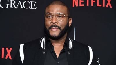 Gayle King - Tyler Perry Gets COVID-19 Vaccination, Uses Experience to Inform Skeptics for TV Special - hollywoodreporter.com - Usa - county Tyler - county Perry