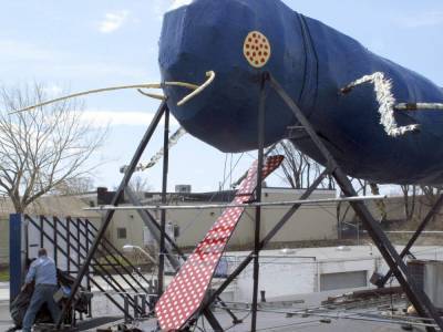 Creator of RI's beloved Big Blue Bug landmark dies at 88 - clickorlando.com - Providence, state Rhode Island - state Rhode Island
