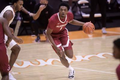 Alabama stuns No. 7 Tennessee 71-63 in physical battle - clickorlando.com - state Tennessee - state Alabama - city Santiago