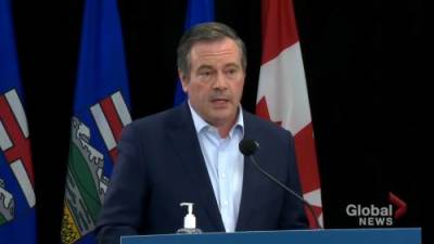 Jason Kenney - Alberta launches app to scan COVID-19 proof-of-vaccine QR code - globalnews.ca