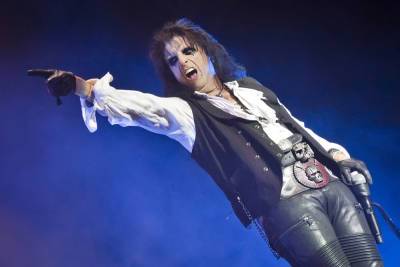 Rock legend Alice Cooper took up tap dancing during COVID-19 pandemic - nypost.com - state North Carolina - Charlotte, state North Carolina - city Phoenix - county Cooper