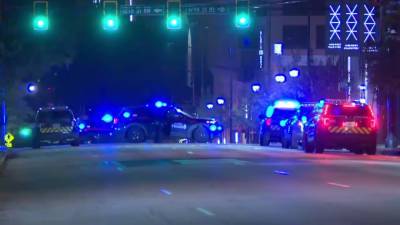 Gunman on the run after firing at Atlanta police officers in Midtown - fox29.com - city Atlanta - city Midtown