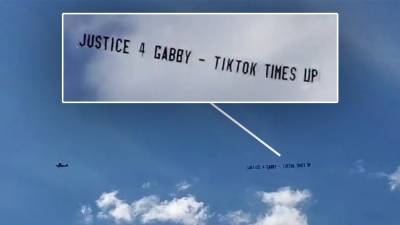 Gabby Petito - Brian Laundrie - Gabby Petito case: Plane flies over Brian Laundrie home in Florida with ‘Justice 4 Gabby’ banner - fox29.com - state Florida