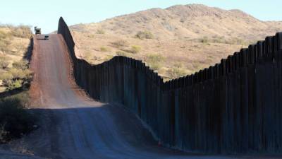 Donald Trump - Mexico finds hundreds of migrants in truck trailers near border - fox29.com - Usa - state Arizona - Mexico - Guatemala - El Salvador - Nicaragua - Honduras - Belize