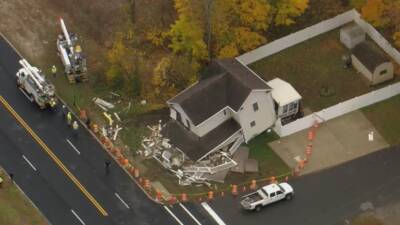 Truck plows into house in Egg Harbor City, NJ - fox29.com - state New Jersey - county Pike - county Atlantic - Jersey