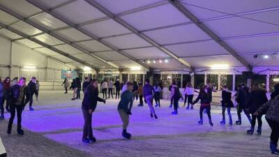 Restrictions and costs put rinks on ice this Christmas - rte.ie - Ireland - county Island - city Dublin