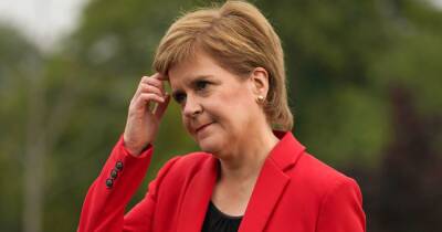 Gregor Smith - Nicola Sturgeon to host covid briefing as omicron variant found in Scotland - dailyrecord.co.uk - Scotland