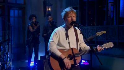 Ed Sheeran - Ed Sheeran Performs on 'SNL' After Revealing COVID-19 Diagnosis - etonline.com