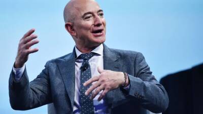 Jeff Bezos - Jeff Bezos responds to Amazon warehouse collapse after celebrating Blue Origin space trip - fox29.com - state Illinois - state Kentucky